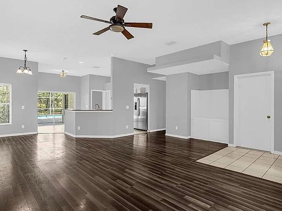 2nd image of 500 Canary Island Cir