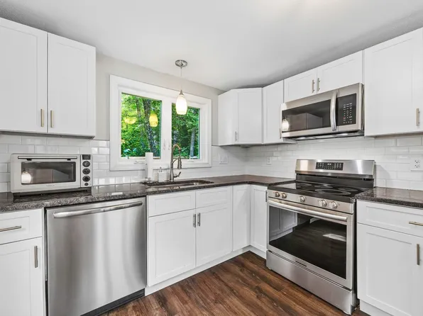 1535 Center St, Ludlow, MA 01056