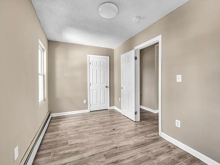 63 Seyms St #3 — Photo 9
