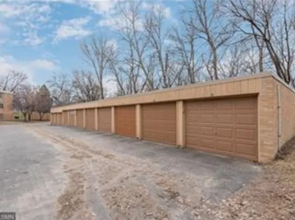 9143 Olson Memorial Hwy #106, Golden Valley, MN 55427