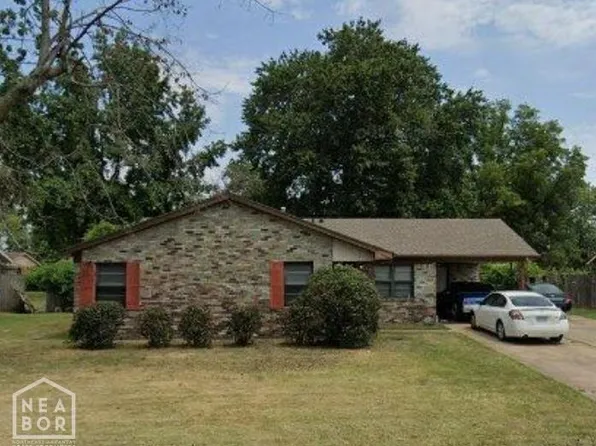 1320 S Lee Cir, Blytheville, AR 72315