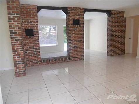 5th image of 21405 NW Miami Ct