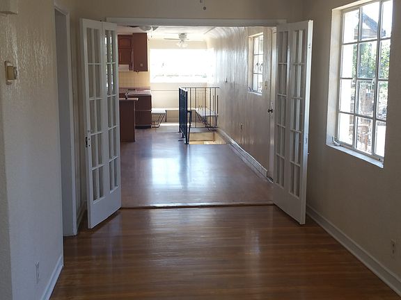 3rd image of 2706 Hamilton Ave
