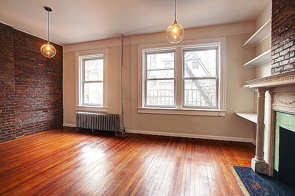 1st image of 83 Washington Pl APT 3R