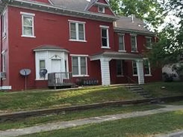 624 Walnut St APT 3, Leavenworth, KS 66048