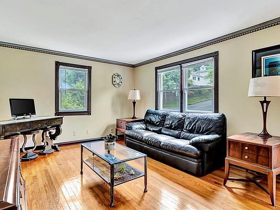 3rd image of 64 Pomona Ave