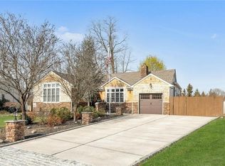 22 Honey Ln, Wappingers Falls, NY 12590