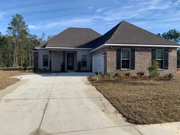 71 Flora Ln, Freeport, FL 32439