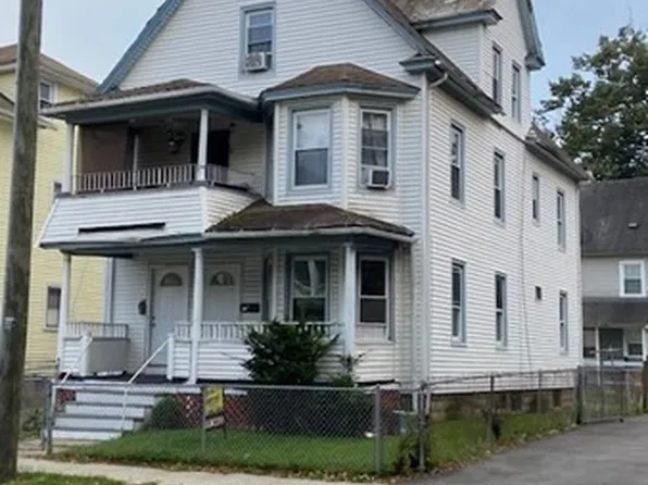 208-210 White St, Springfield, MA 01108