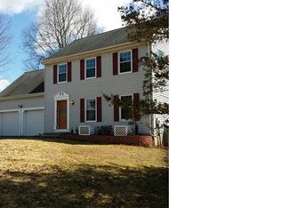 24 Mohegan Dr, Griswold, CT 06351