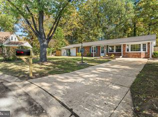 5 Redcar Ct, Waldorf, MD 20602