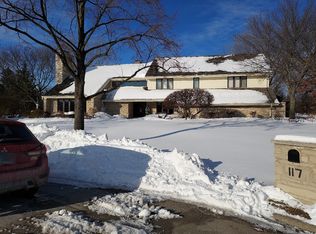 117 Tomlin Cir, Burr Ridge, IL 60527