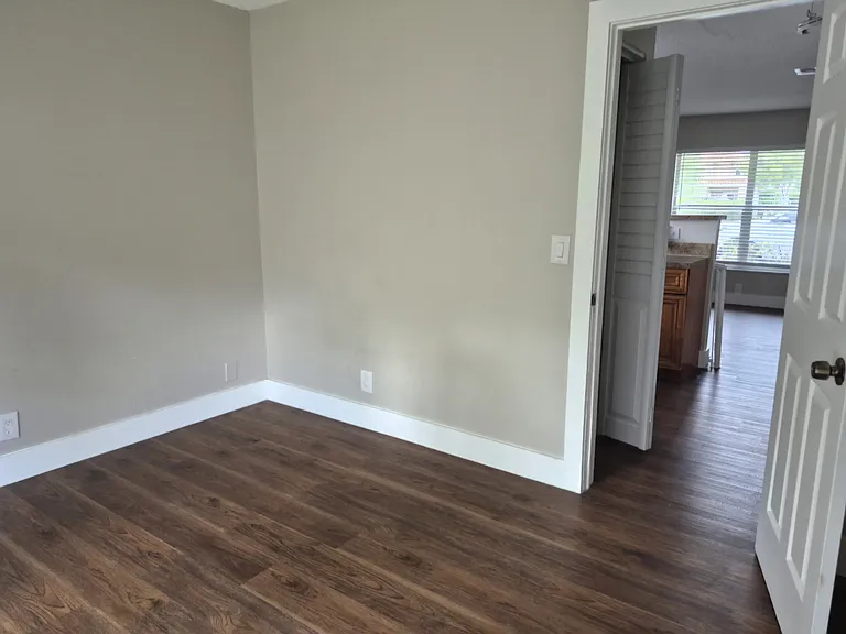 4117 Riverside Dr #3 — Photo 7