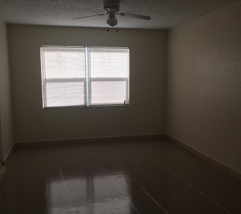 1st image of 854 Chippendale St