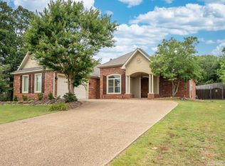 206 Quail Ridge Dr, Hot Springs, AR 71901