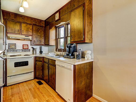 5th image of 311 Elam Ave