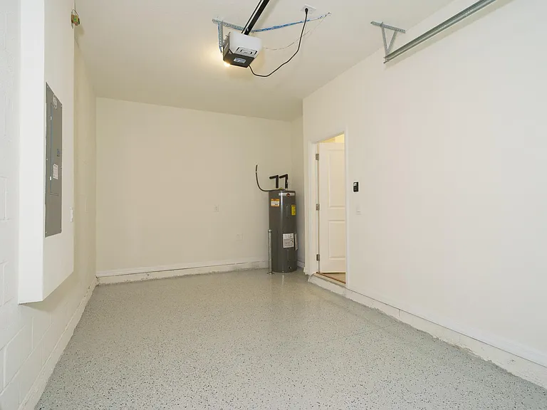 1623 Hubbell Rd — Photo 38