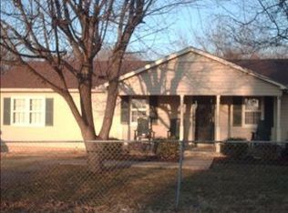 126 Lynch St, Danville, VA 24540
