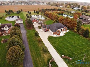 5114 Corduroy Rd, Oregon, OH 43616