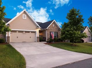 6237 Queens Gate Ct, Clemmons, NC 27012