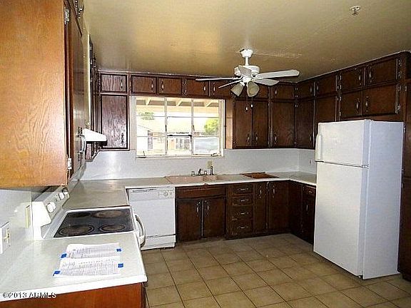 3rd image of 3302 W College Dr