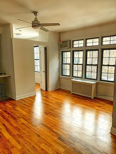 1127 W Farwell Ave #208 Photo 1