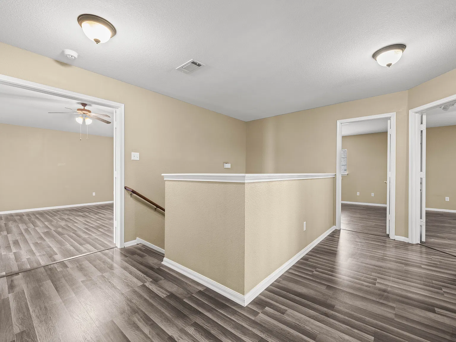 418 West Iowa Drive - 1 — Photo 3