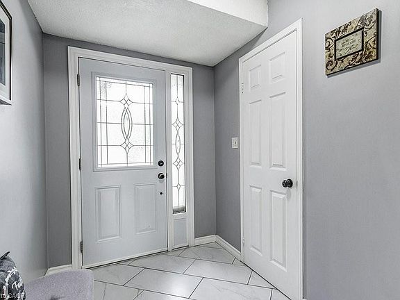 4th image of 391 Stone Church Rd E #22