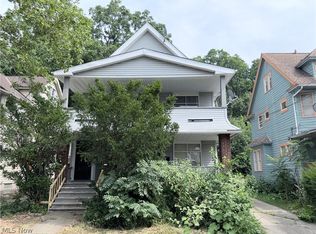 16902 Endora Rd, Cleveland, OH 44112