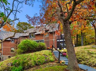 1125 W Roxbury Pkwy, Brookline, MA 02467