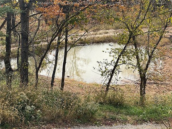 3rd image of 729 Bee Ridge Rd