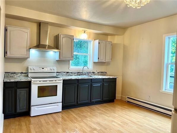 887 Branch Ave #2