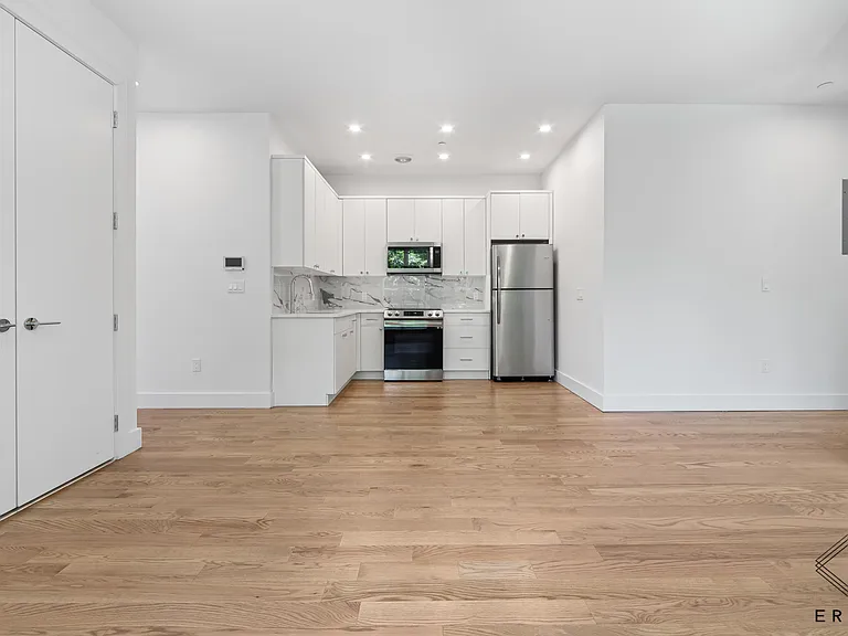 3301 Newkirk Ave #3R — Photo 10