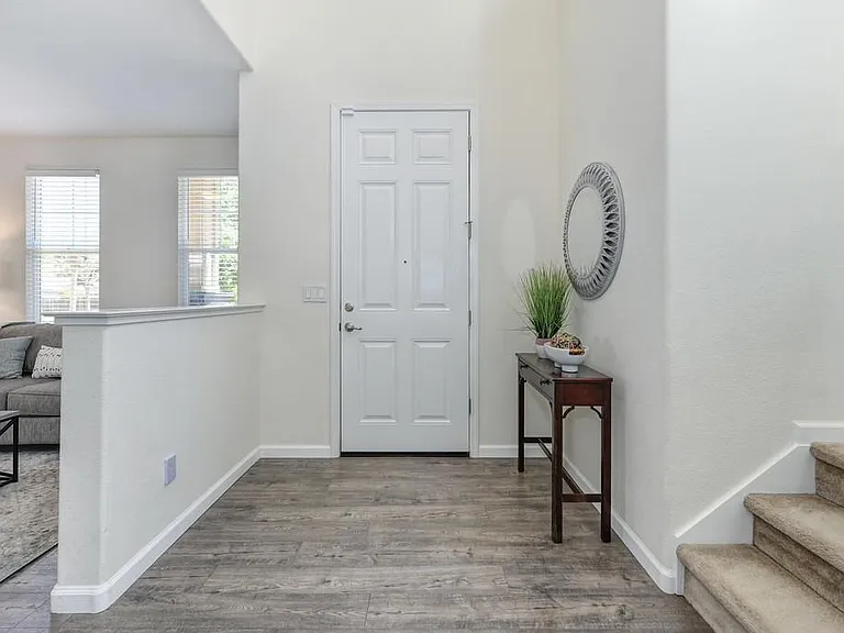 15 Crystalwood Cir — Photo 5