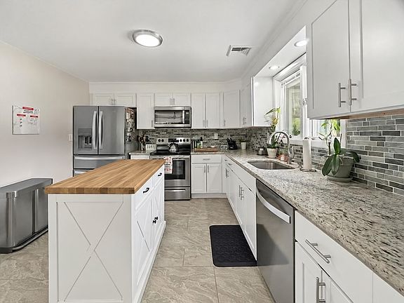 3rd image of 300 Leetes Island Rd #1