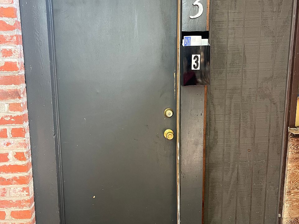 1st image of 533 Lakeview St APT 3
