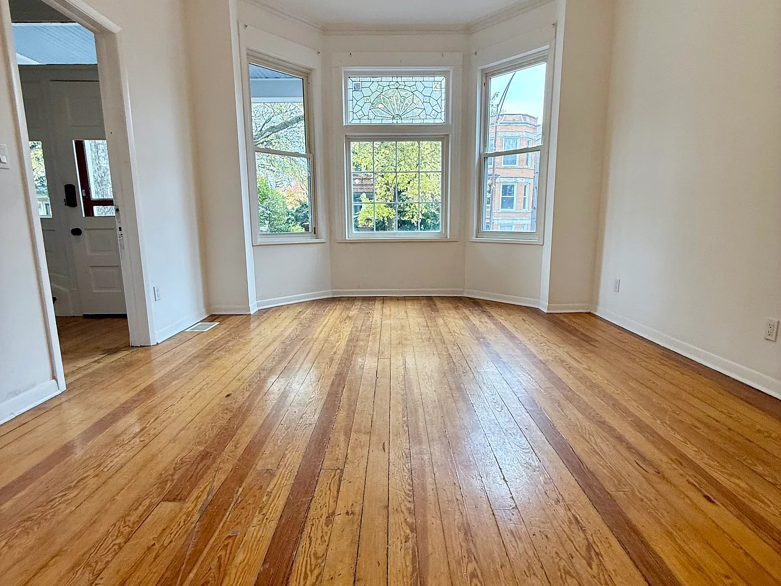 2 bed, $2,400 — Photo 3