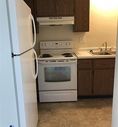 2nd image of 308 Leeland St APT 3