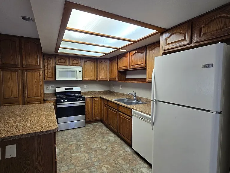 4647 Marnell Dr — Photo 22