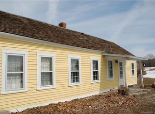 812 Pendleton Hill Rd, North Stonington, CT 06359