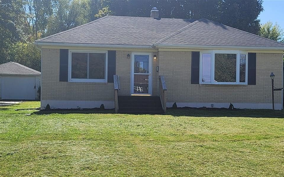 1st image of 235 Forresta Ct