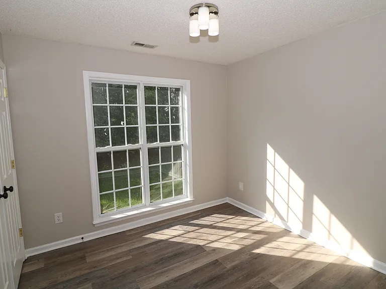 711 Harvest Way — Photo 22