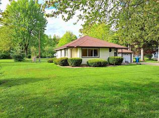 2537 E Freeland Rd, Freeland, MI 48623