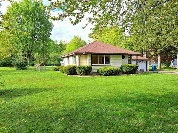 2537 E Freeland Rd, Freeland, MI 48623