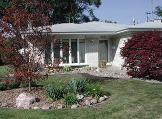 2751 Norwood Ter, Glenview, IL
