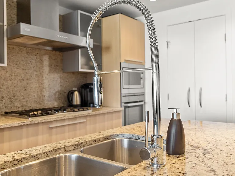 707 Courtney St #1403 — Photo 13