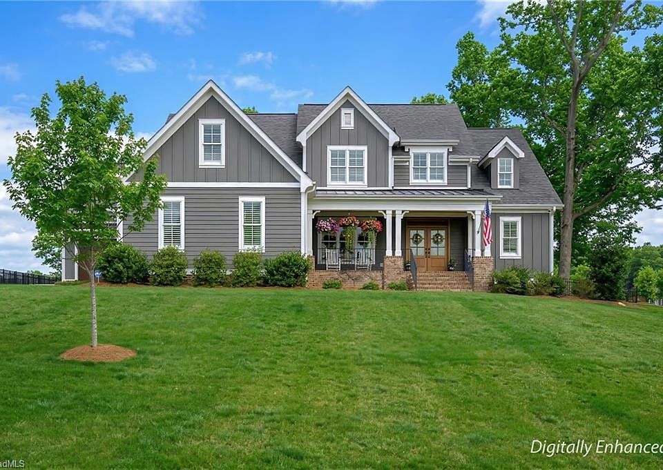 1st image of 385 Lissara Lodge Dr