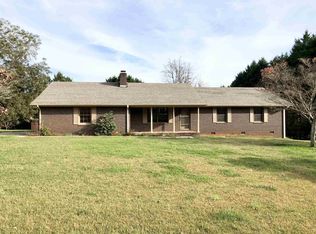 5131 Presley Dr, Flowery Branch, GA 30542