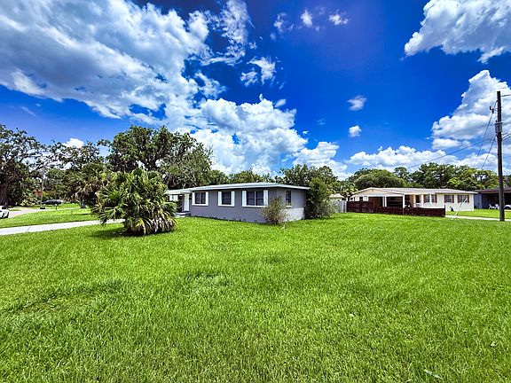 Corner lot view