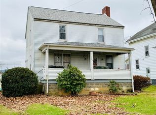 705 E Crawford Ave, Connellsville, PA 15425